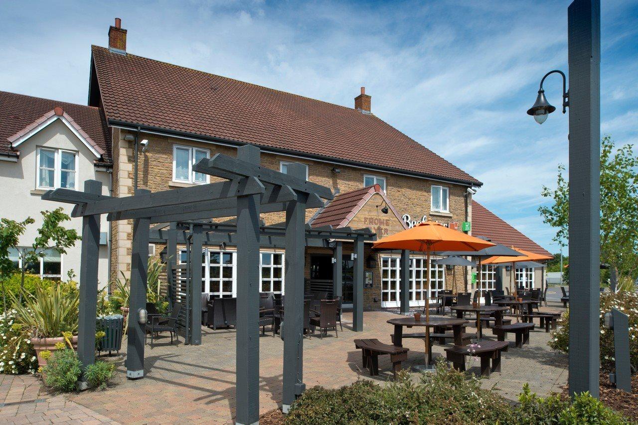 Premier Inn Frome Bagian luar foto