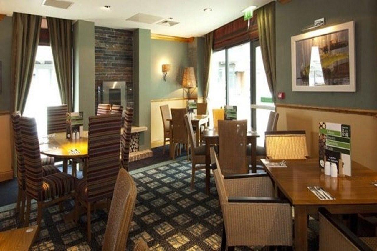 Premier Inn Frome Bagian luar foto