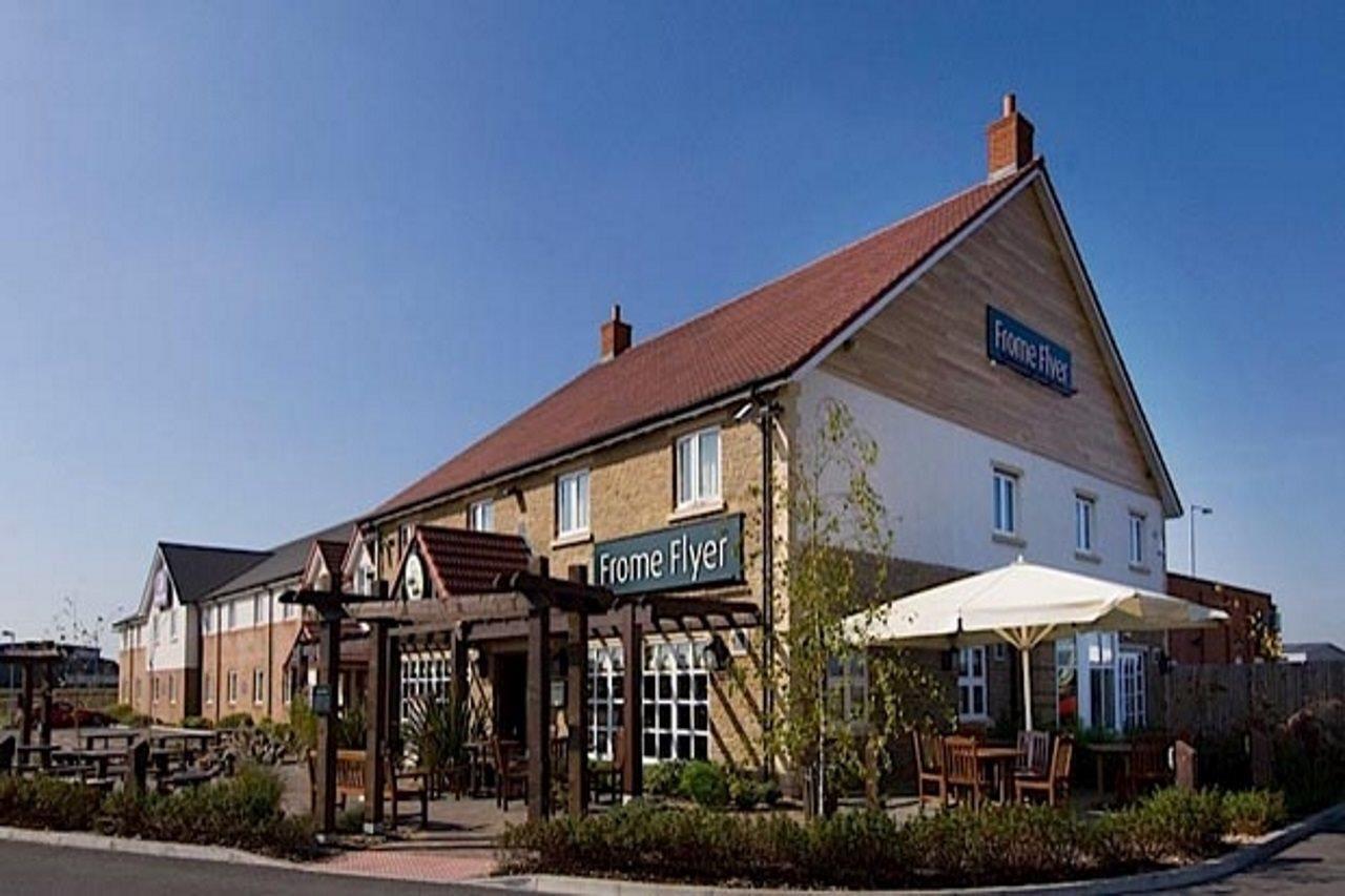 Premier Inn Frome Bagian luar foto